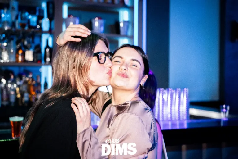 Club Dims Ladies Night met Idaly feestfoto