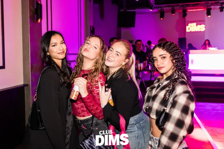 Club Dims Ladies Night met Idaly feestfoto