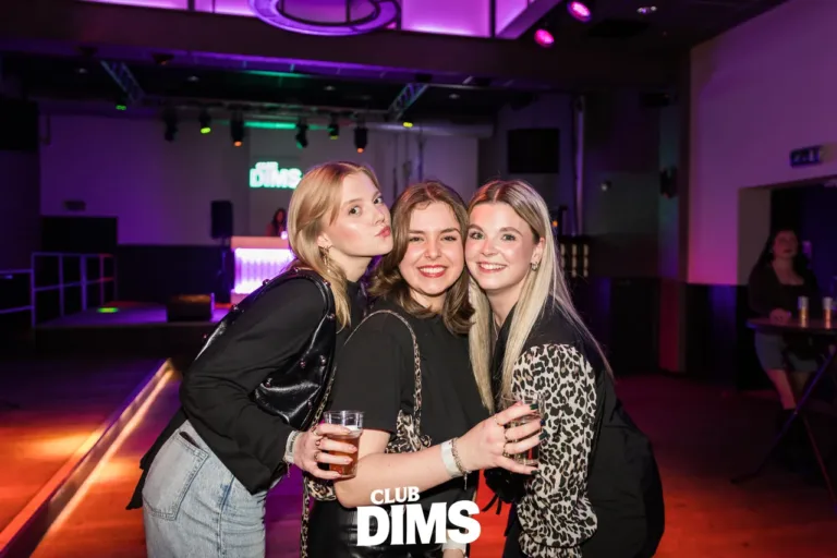 Club Dims Ladies Night met Idaly feestfoto