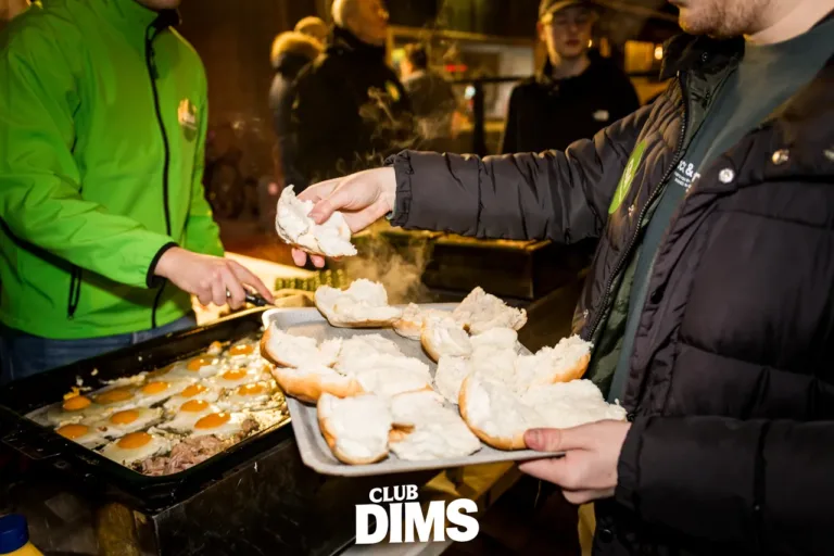 Club Dims Ladies Night met Idaly feestfoto