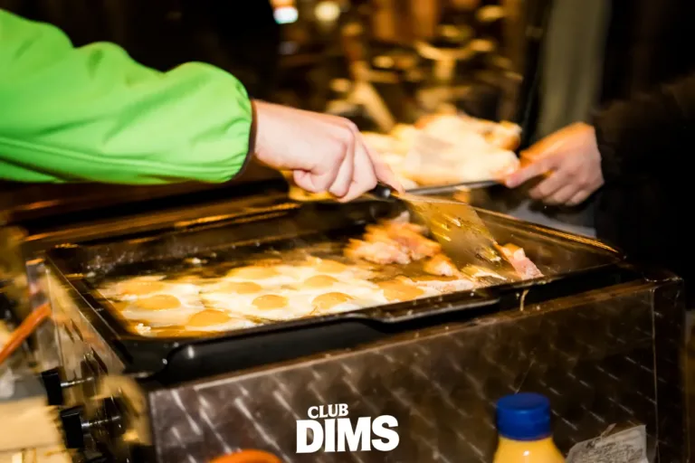 Club Dims Ladies Night met Idaly feestfoto