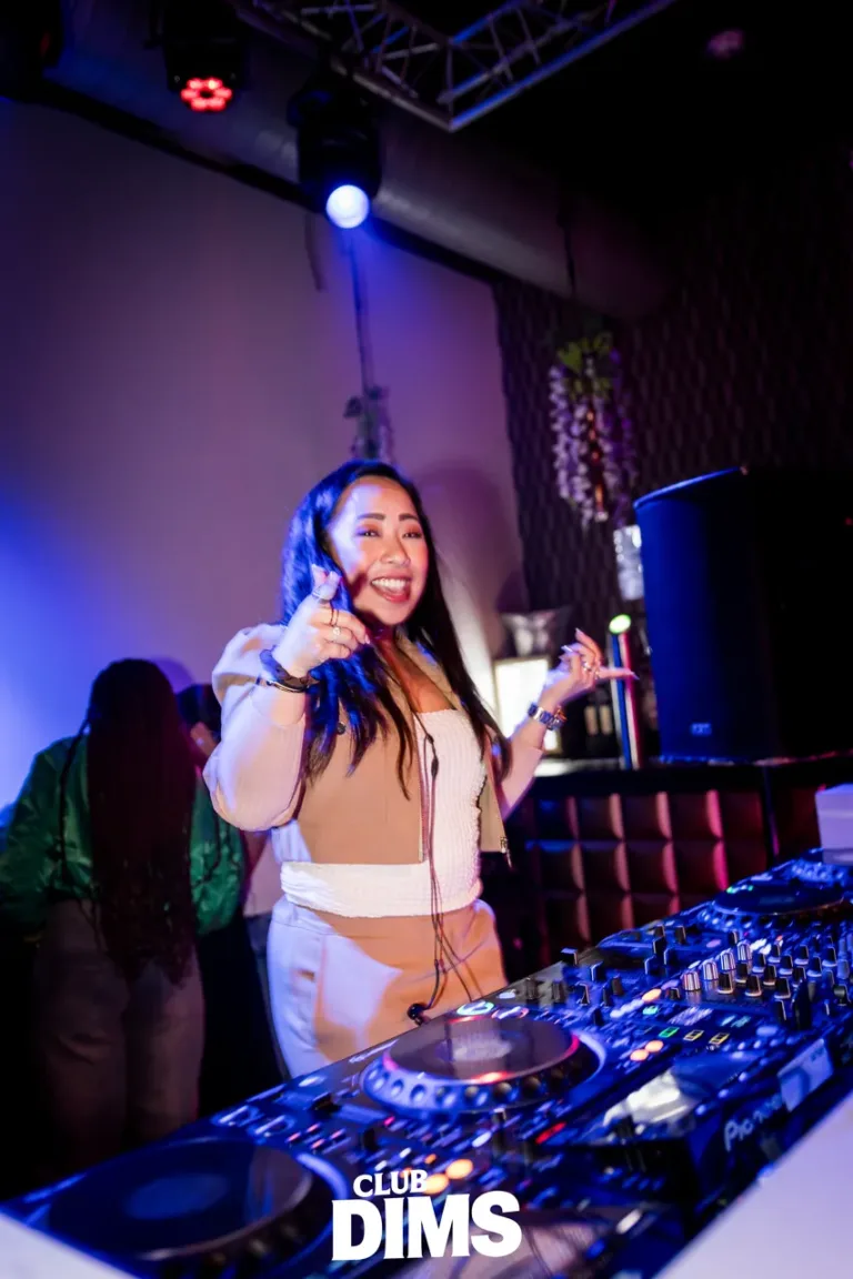Club Dims Ladies Night met Idaly feestfoto